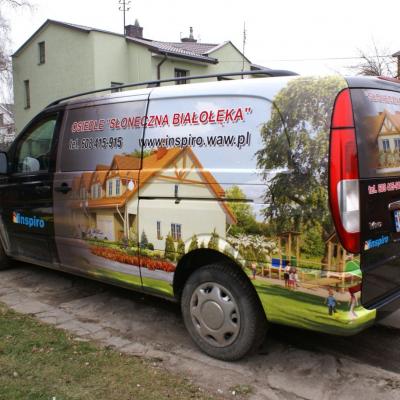 Reklama na samochodach